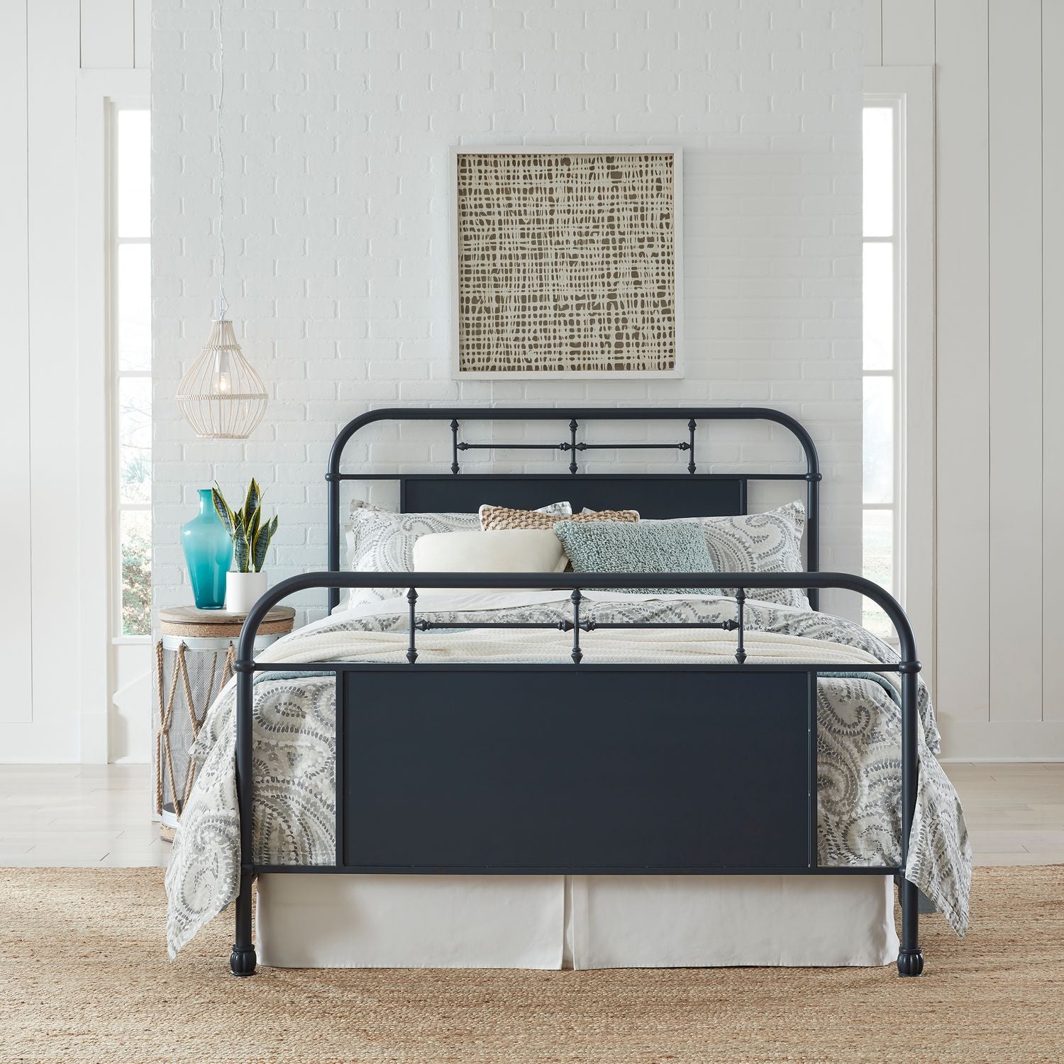 Vintage Series / Queen Metal Bed- Navy from Liberty Furniture