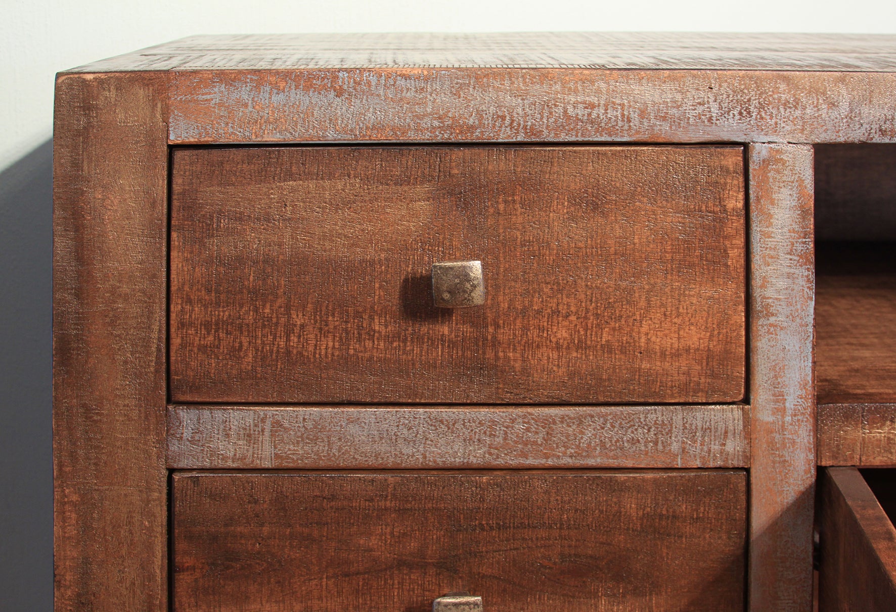 560 URBAN GOLD Model: IFD560STAND SOLID WOOD