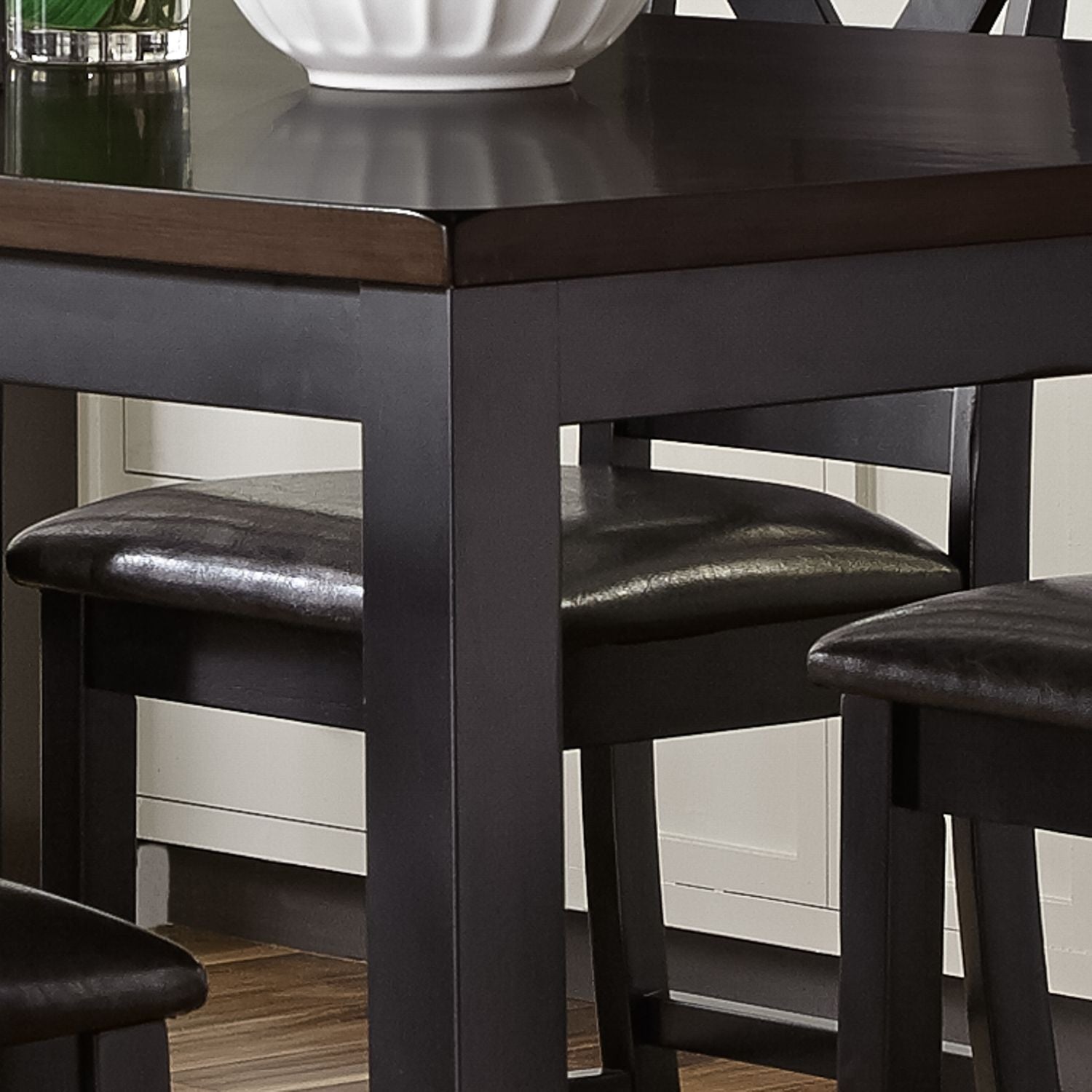 Thornton 7 Piece Rectangular Table Set Black