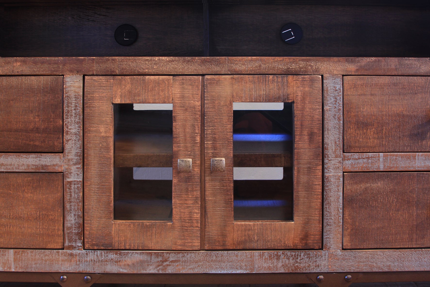 560 URBAN GOLD Model: IFD560STAND  SOLID WOOD