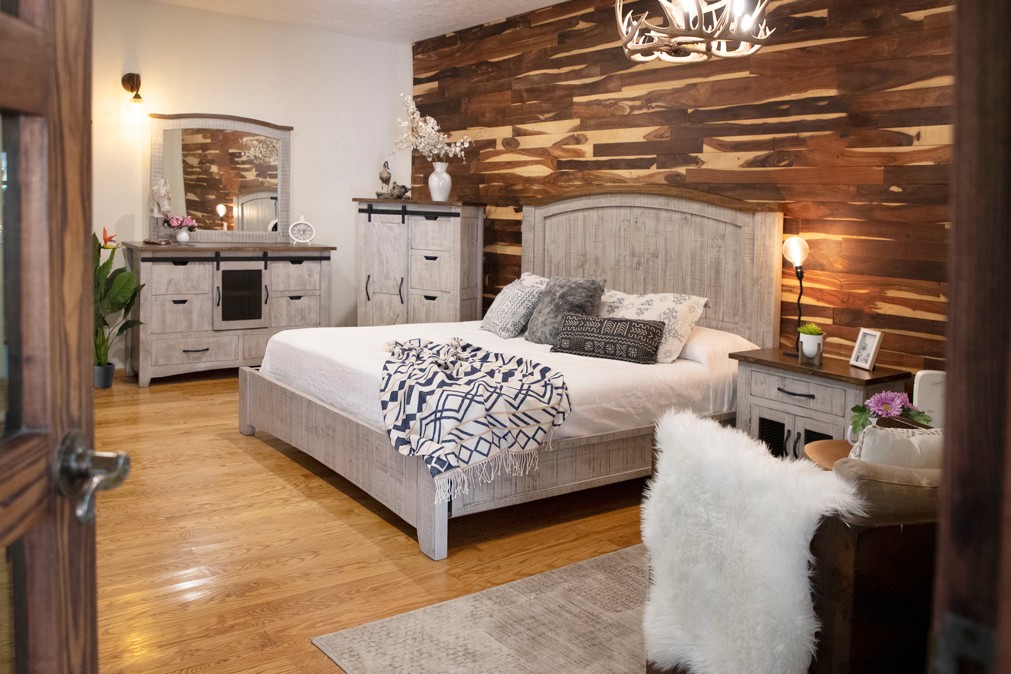 PUEBLO GRAY BEDROOM COLLECTION Model: IFD3401BEDROOM